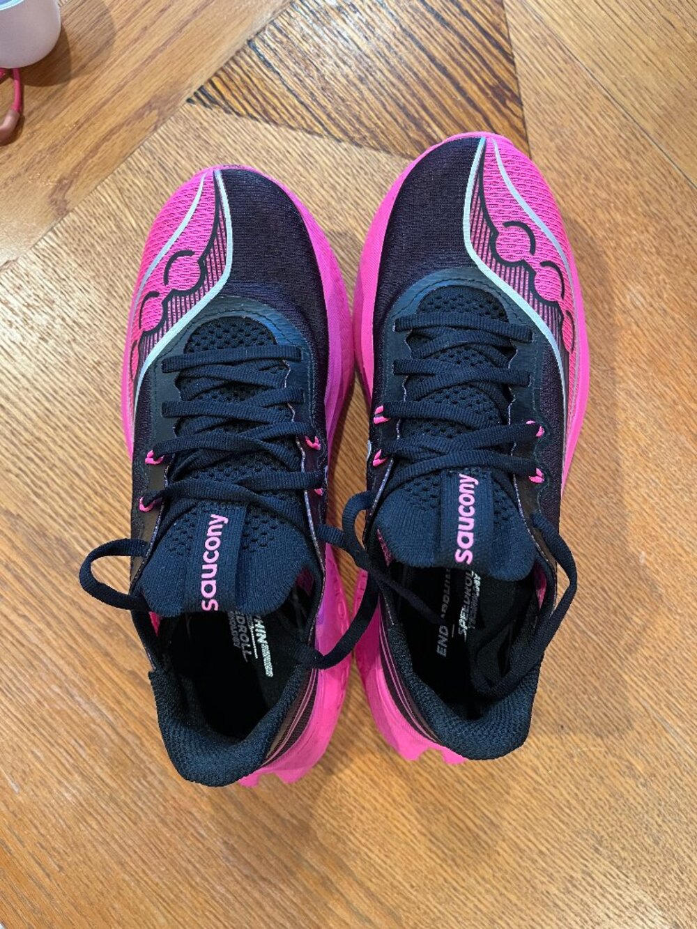 Saucony Endorphin Pro 5 women's size 7.5
